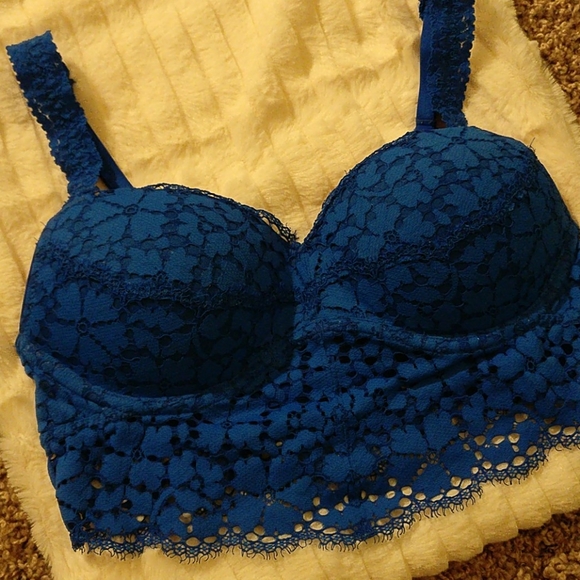 3/$20🎈 VS PINK lace bralette - Picture 2 of 5